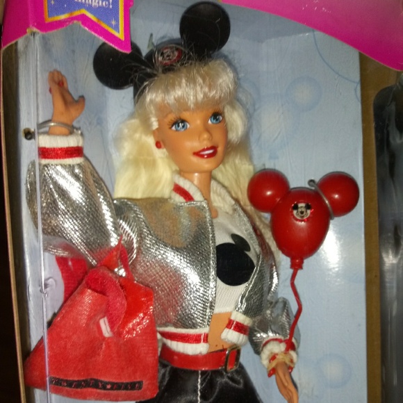 25 walt disney world barbie